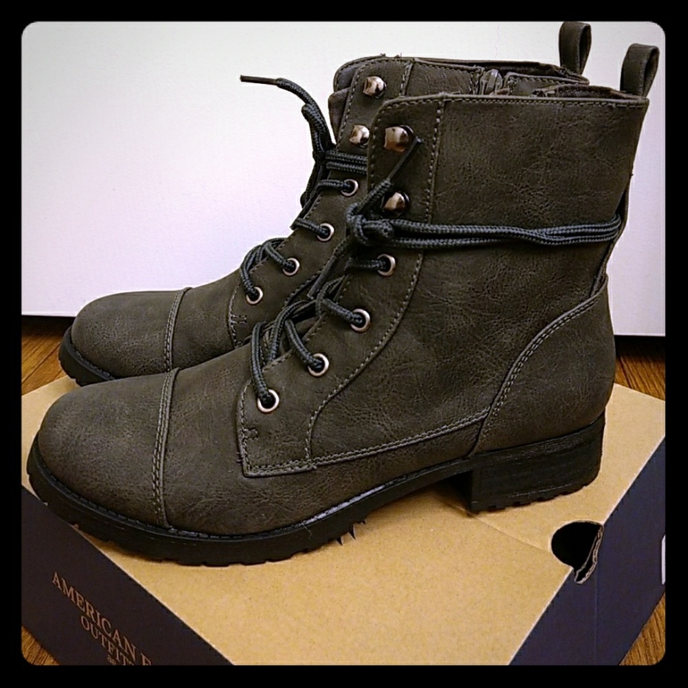 American Eagle Combat Boots Grey
